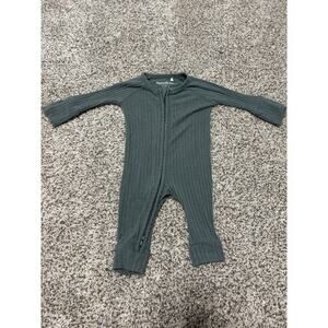 Brave Little Ones Green Bamboo Zippy Romper Style, Size Newborn